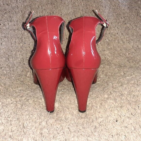 MARC BY MARC JACOBS-Deep Red Patent Pumps-Ankle/MaryJane Strap-Sz 40-Near Mint - Picture 5 of 7
